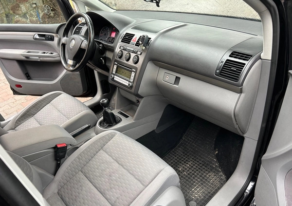Volkswagen Touran cena 15500 przebieg: 273069, rok produkcji 2007 z Pajęczno małe 121